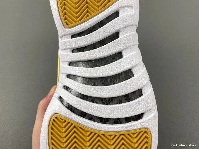 Jordan 12 WMNS FD9101-007 Air Phantom 0726